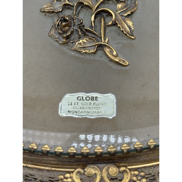 Hollywood Regency Gold Filigree Oval Trinket Box Rose Feet And Lid Decoration - Picture 2 of 8